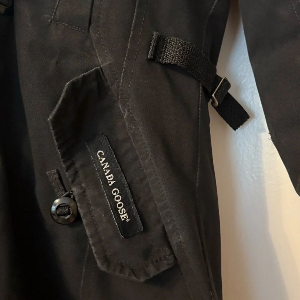 Womens Canada Goose Jacket Black - Picture 5 of 9